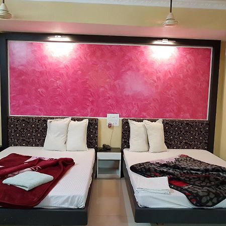 Swagatam International Hotel Tarapith Kültér fotó