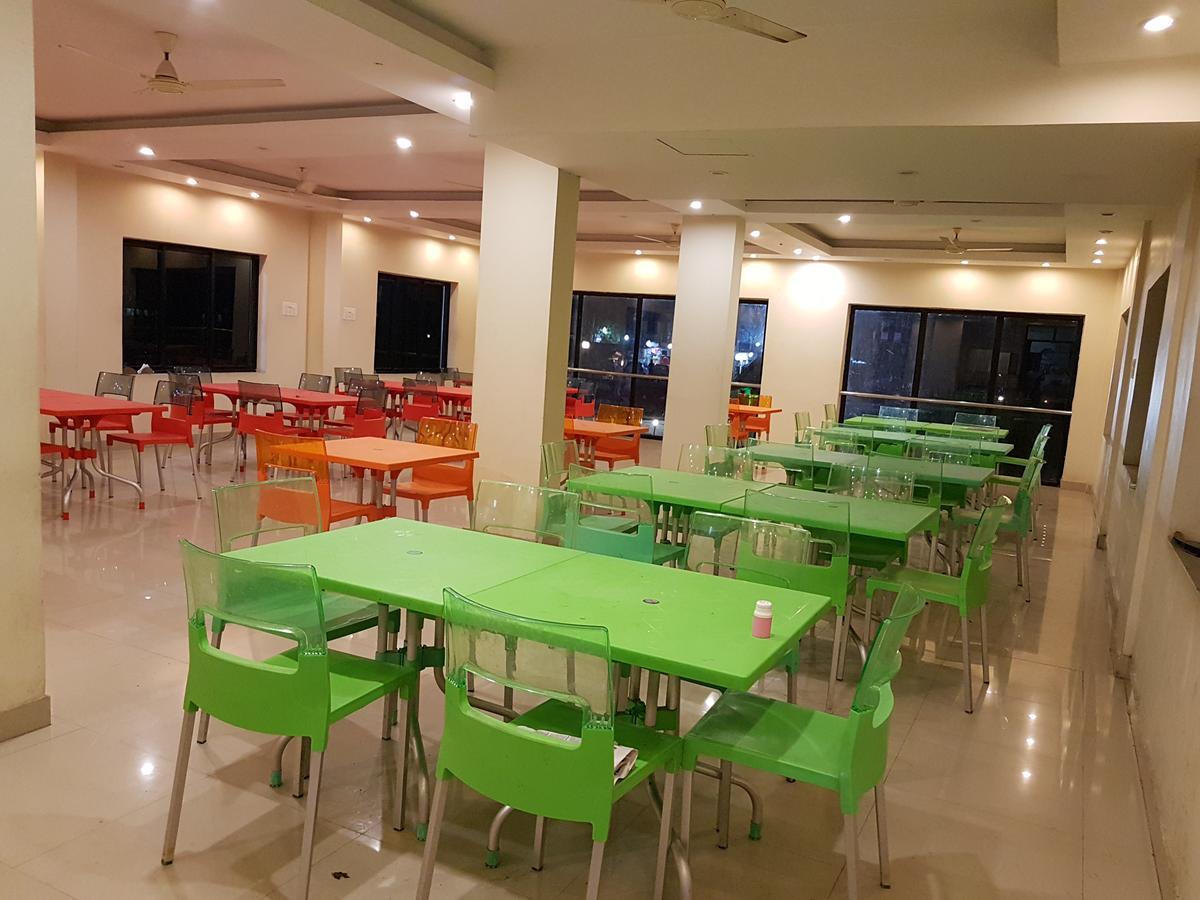 Swagatam International Hotel Tarapith Kültér fotó