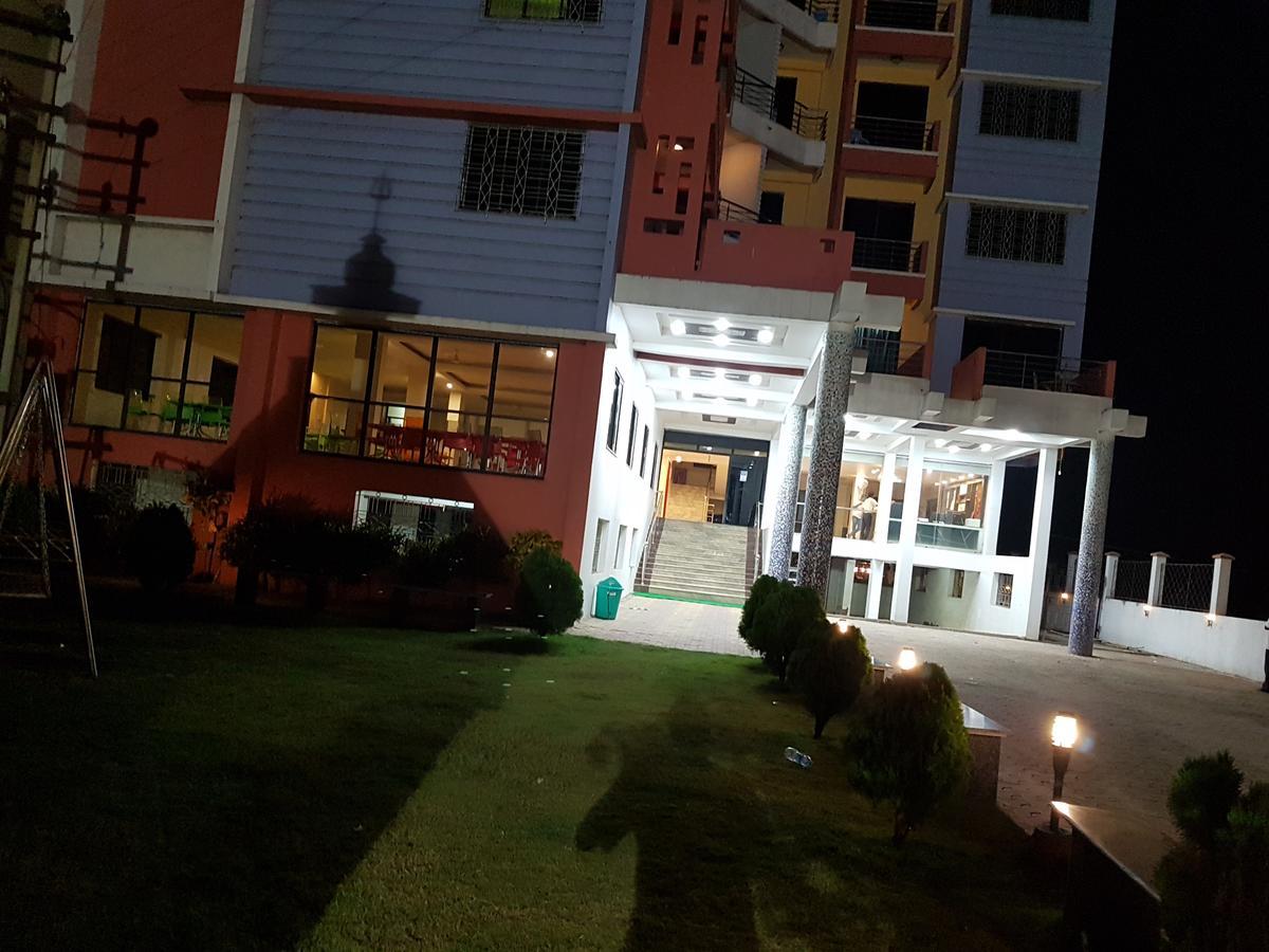 Swagatam International Hotel Tarapith Kültér fotó