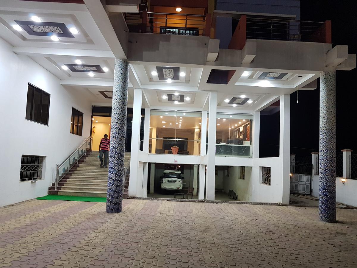 Swagatam International Hotel Tarapith Kültér fotó