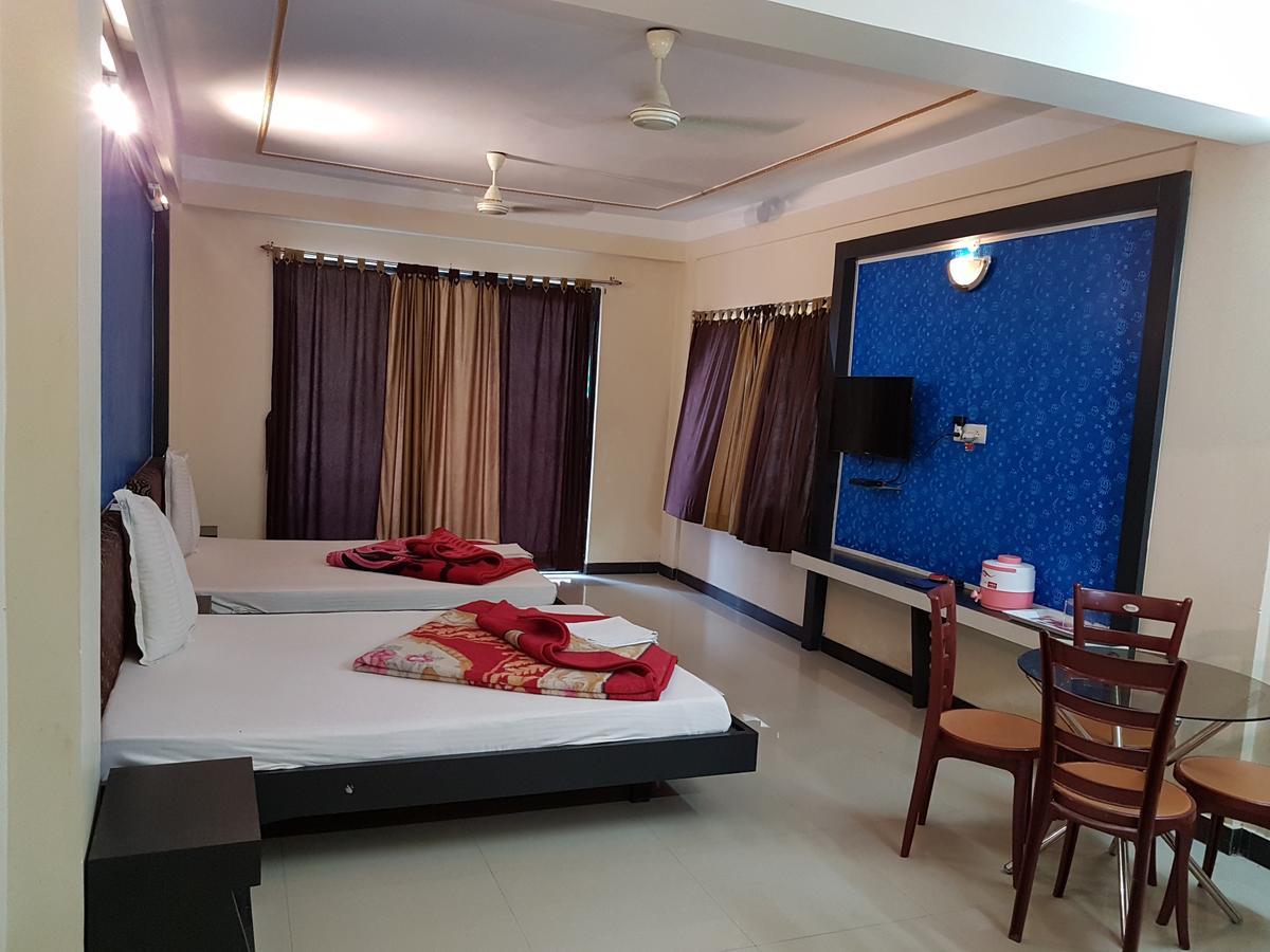 Swagatam International Hotel Tarapith Kültér fotó