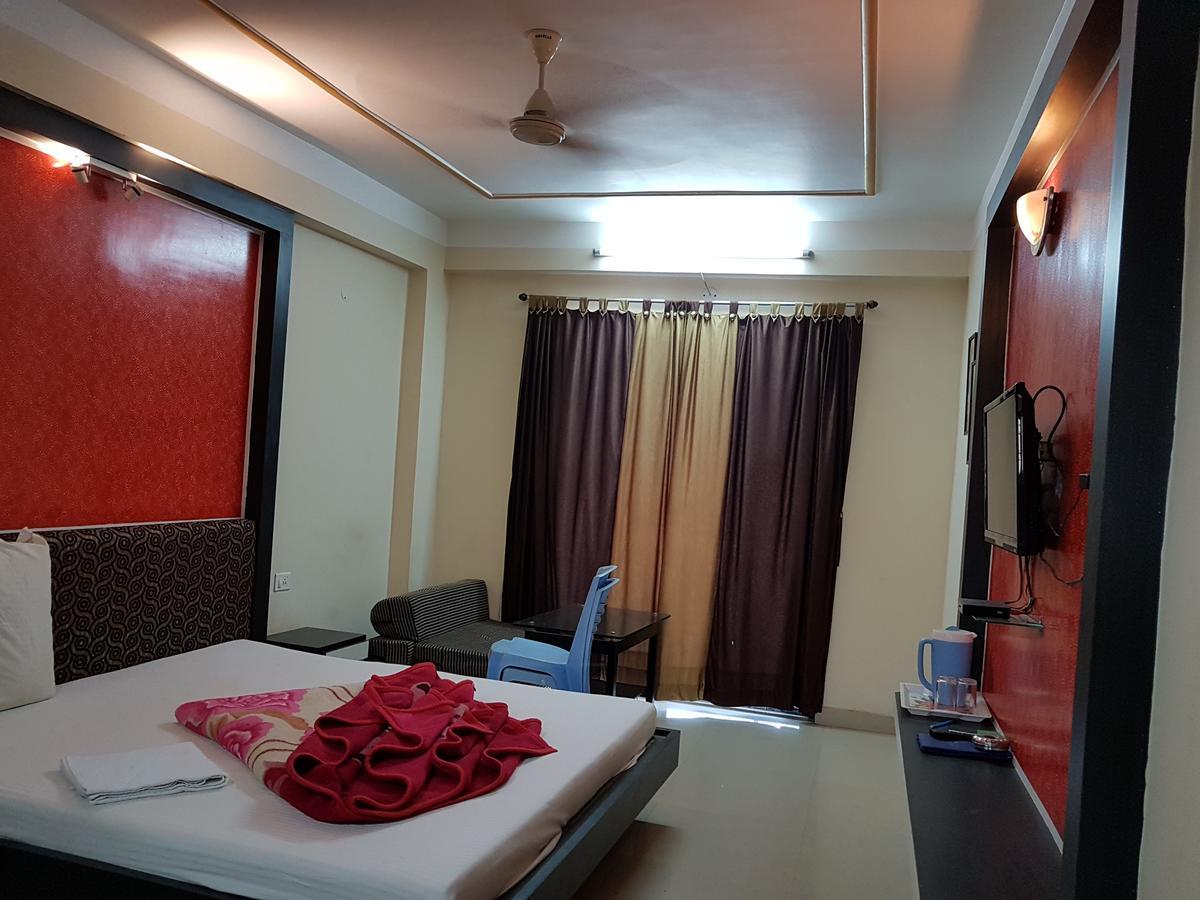 Swagatam International Hotel Tarapith Kültér fotó
