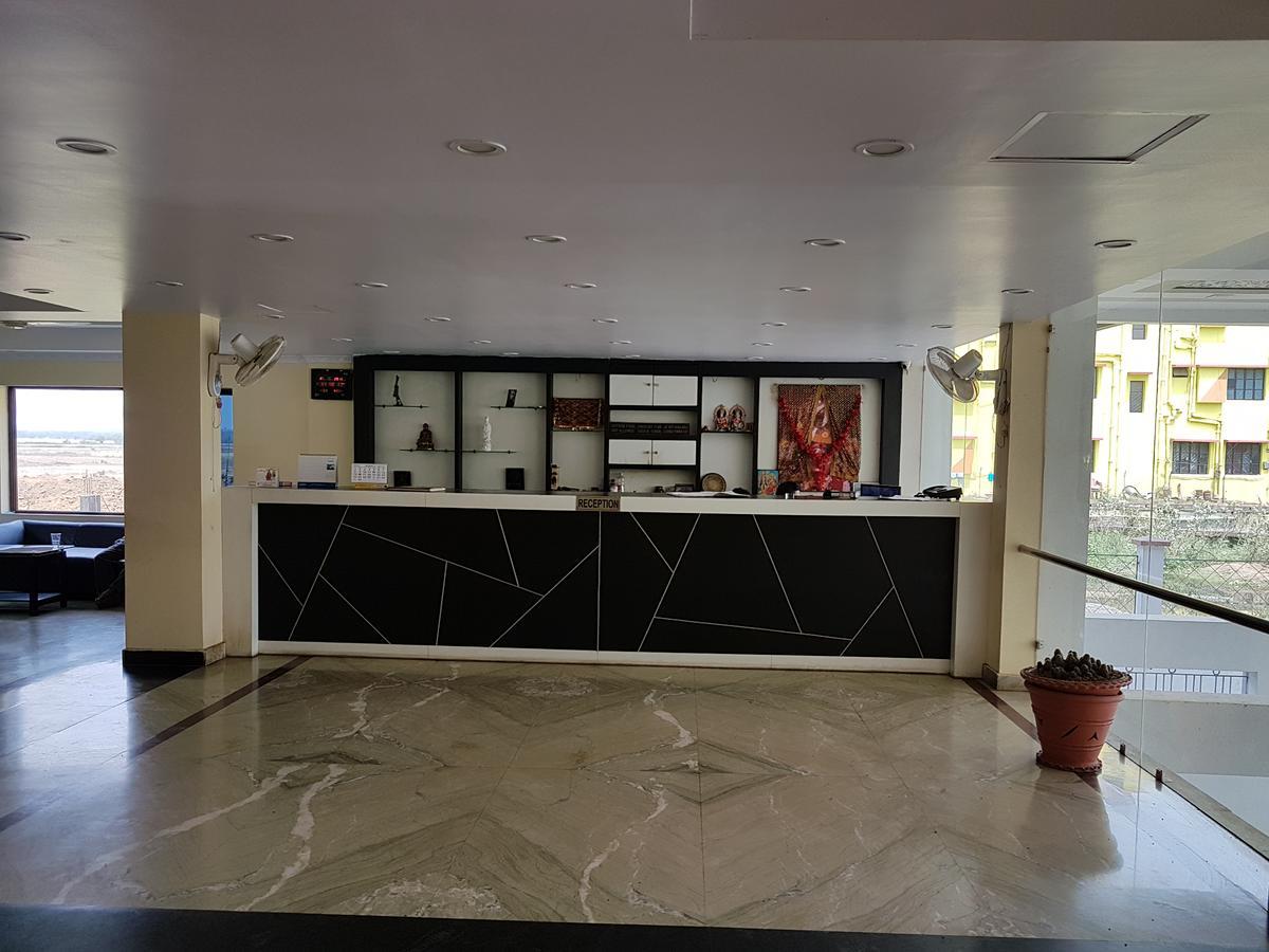 Swagatam International Hotel Tarapith Kültér fotó