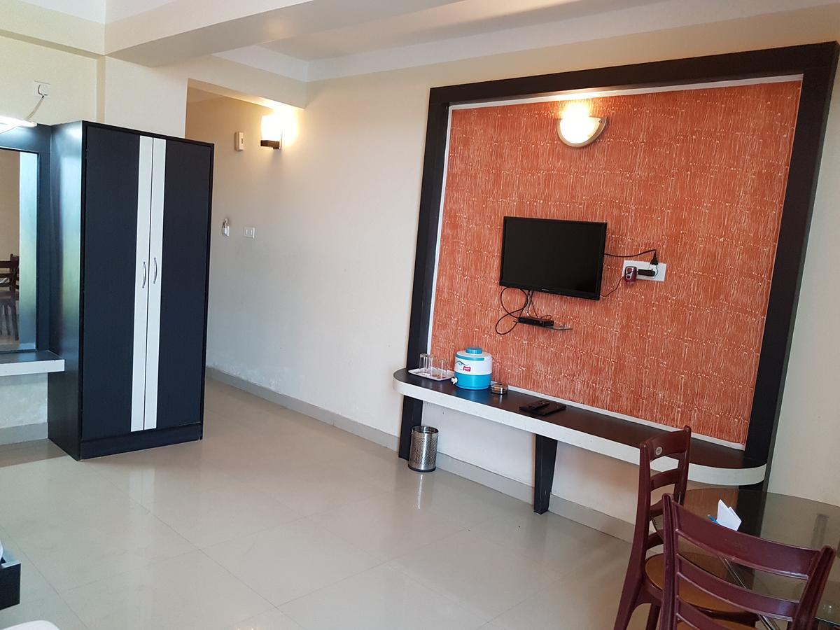 Swagatam International Hotel Tarapith Kültér fotó