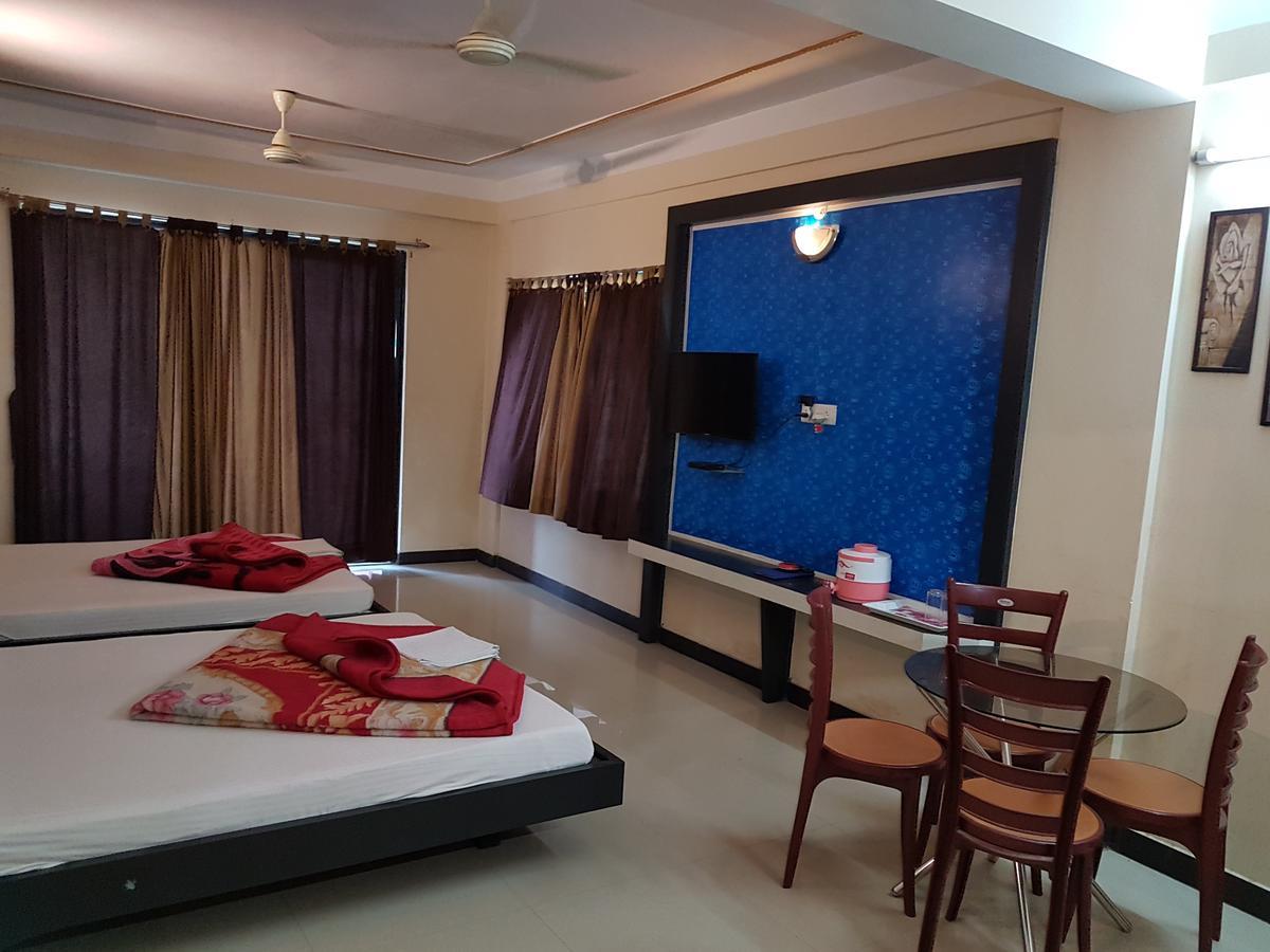 Swagatam International Hotel Tarapith Kültér fotó