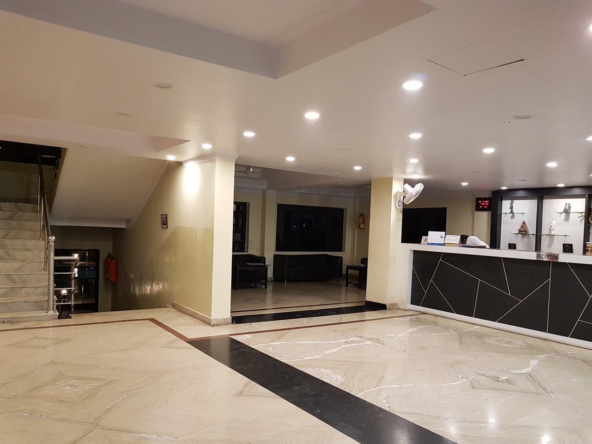 Swagatam International Hotel Tarapith Kültér fotó