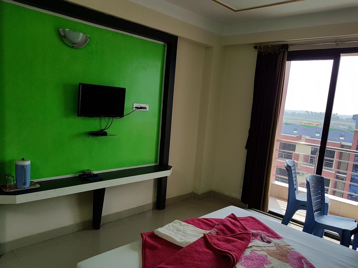 Swagatam International Hotel Tarapith Kültér fotó