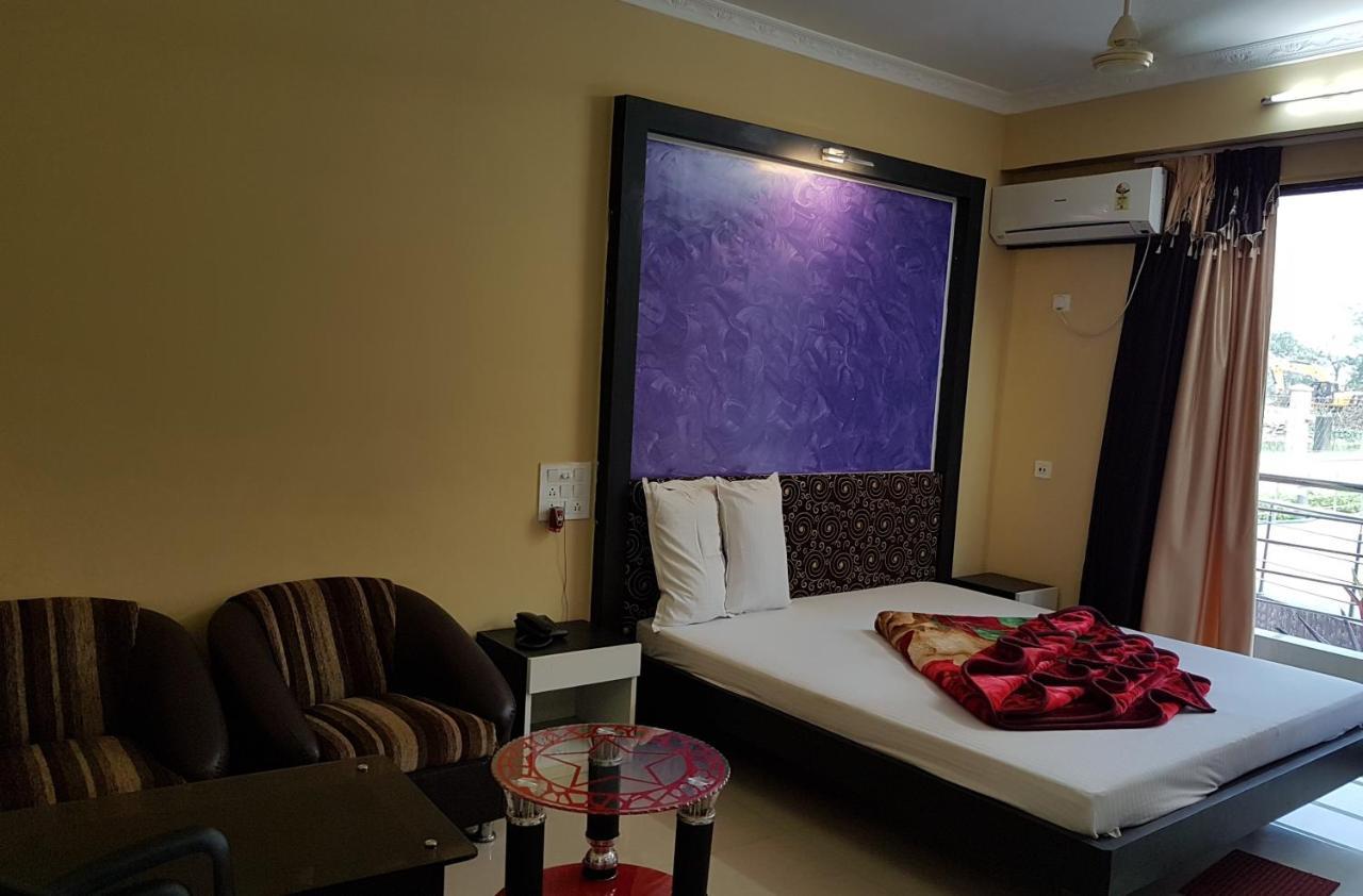 Swagatam International Hotel Tarapith Kültér fotó