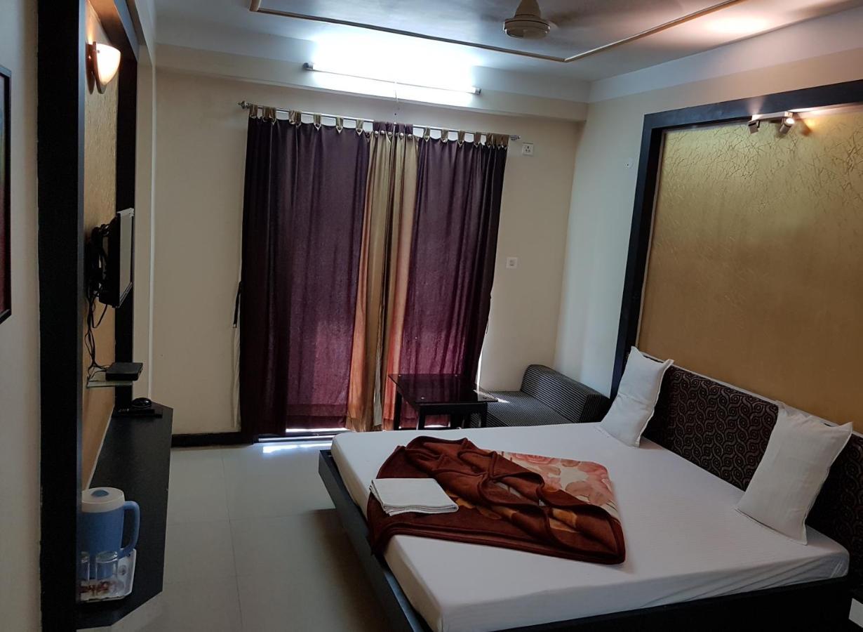 Swagatam International Hotel Tarapith Kültér fotó